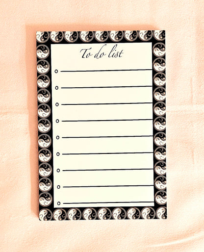 Black and White To do List Notepad