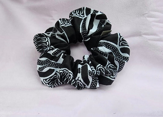 Kemi Mini African Print scrunchie