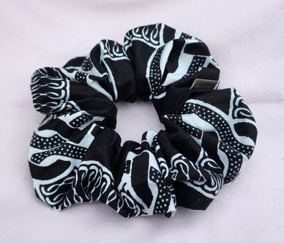 Kemi XXL African Print scrunchie